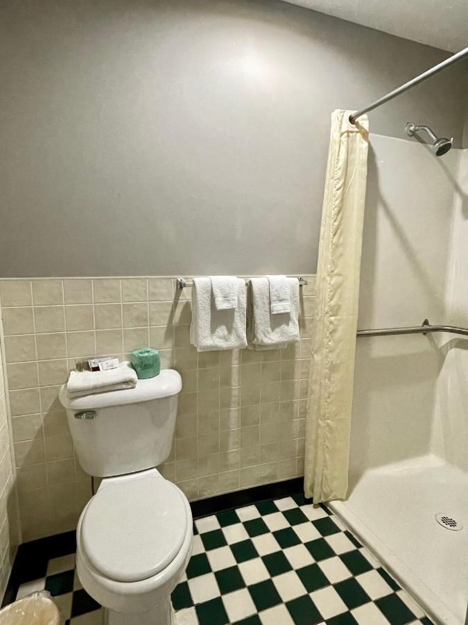 Livingston Overton Motel מראה חיצוני תמונה