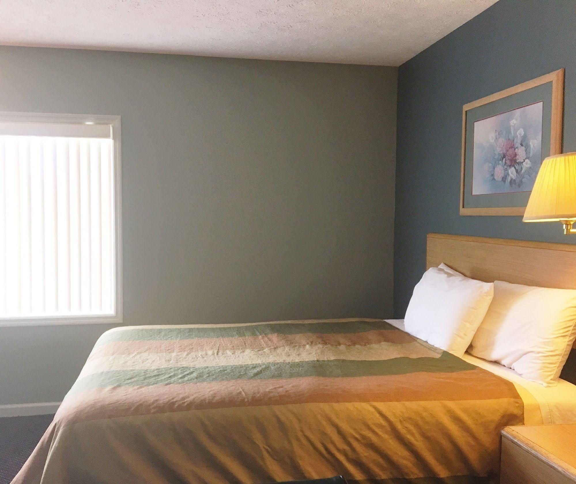 Livingston Overton Motel מראה חיצוני תמונה